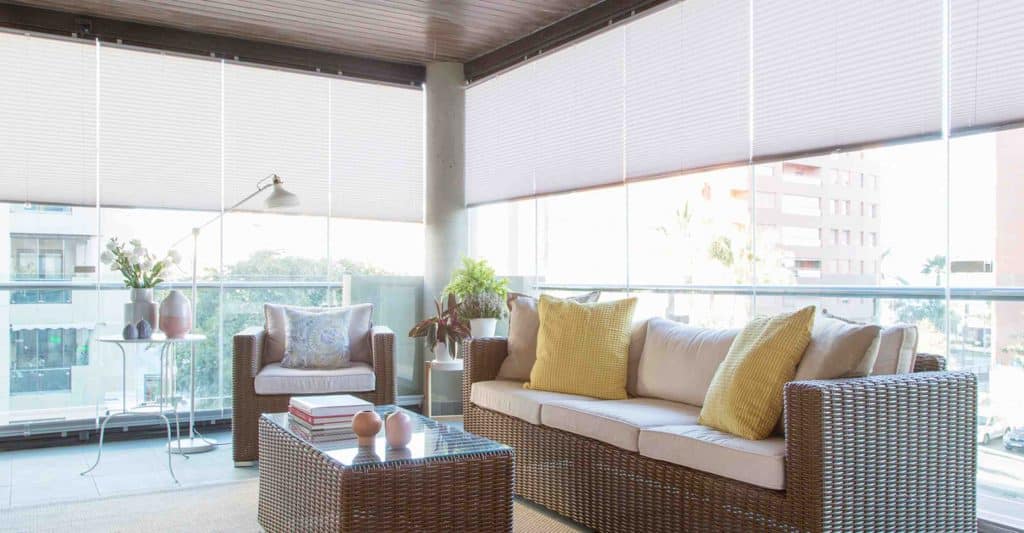 Precio cortinas cristal scaled