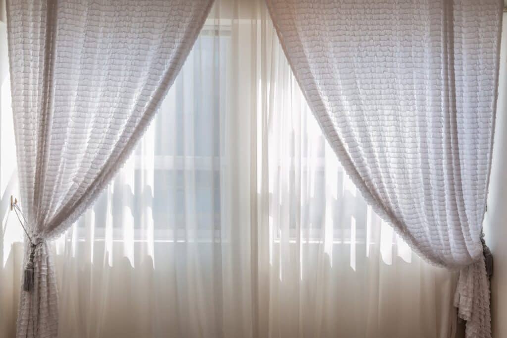 Cortinaje a Medida Estilo y Protecci&oacute;n para tu Hogar
