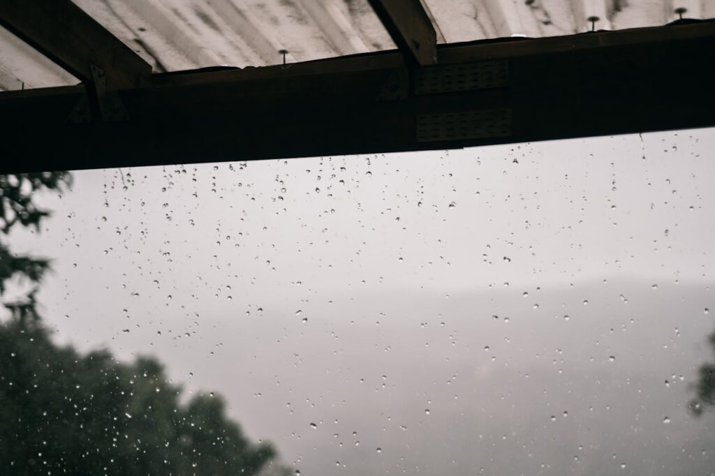Los toldos y techos m&oacute;viles sirven para el fr&iacute;o o lluvia