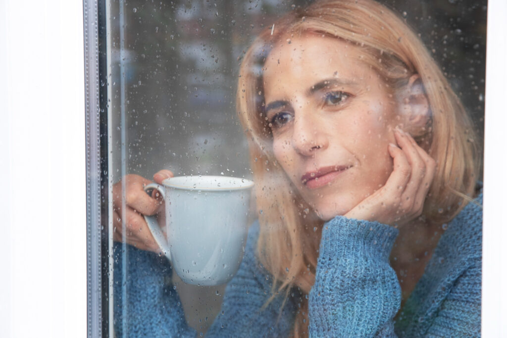 C&oacute;mo hacer una limpieza profunda de techos m&oacute;viles y cerramientos despu&eacute;s del invierno